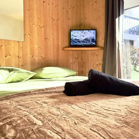 Vue Montblanc - Jardin Terrasse Et Parking شقة